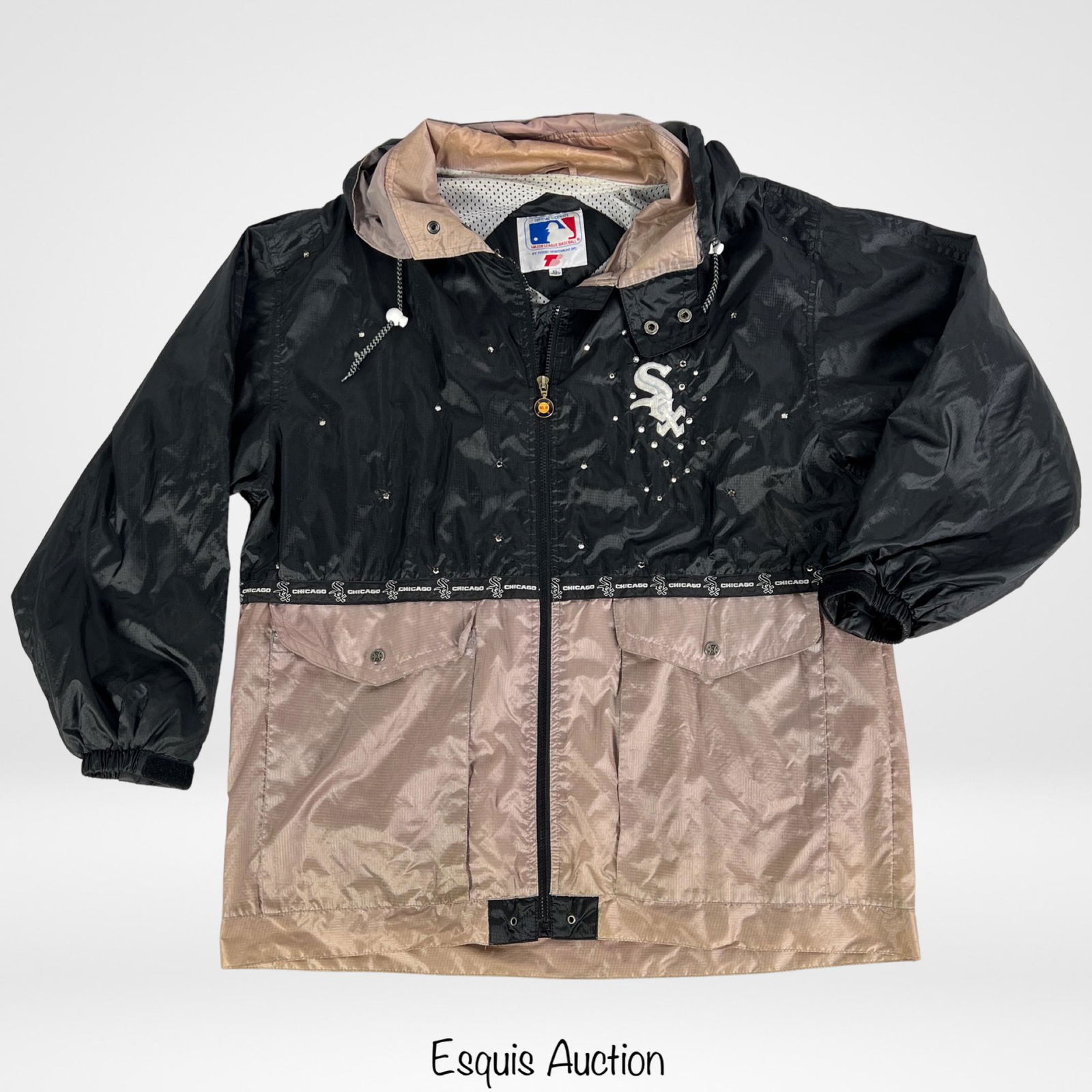 Vintage Chicago White Sox Windbreaker Jacket (1 of 5)