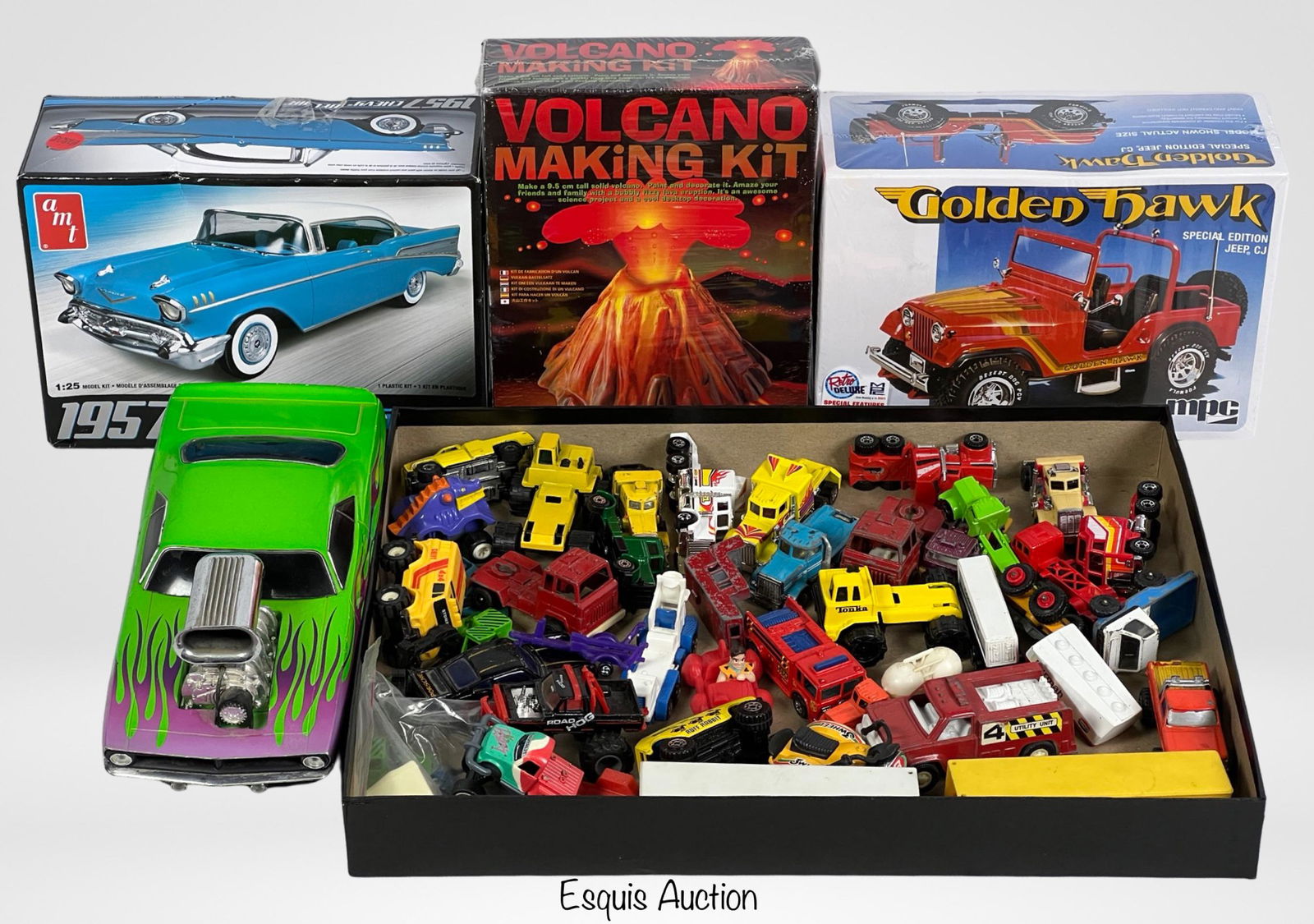 Vintage Die-Cast Toy Cars & Plastic Model Kits (1 of 5)