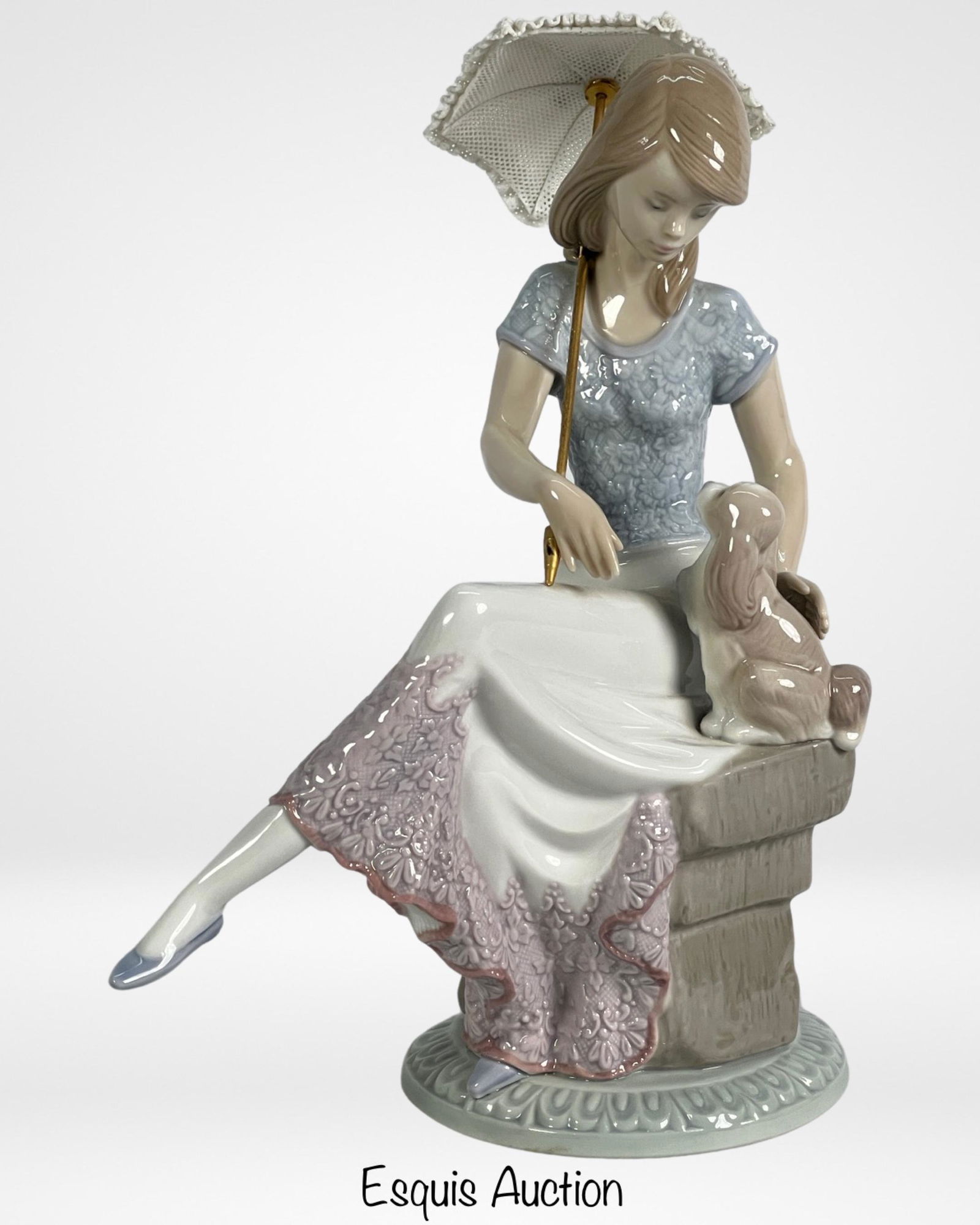 Lladro "Picture Perfect" 7612 Porcelain Figurine (1 of 9)