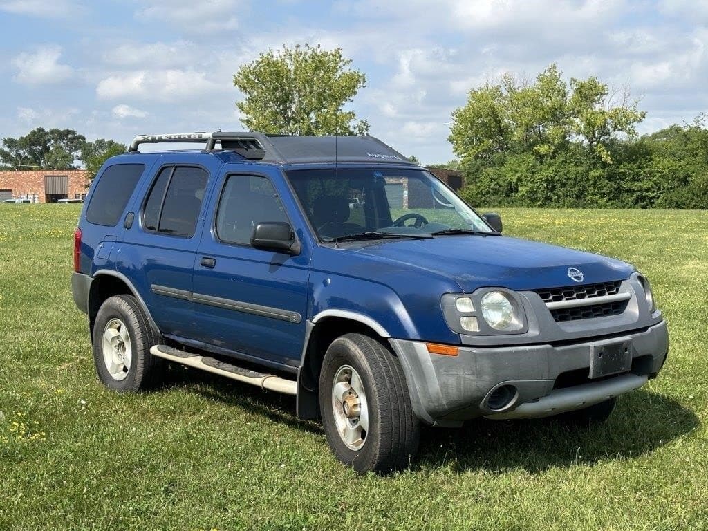 2003 Nissan Xterra SUV (1 of 18)