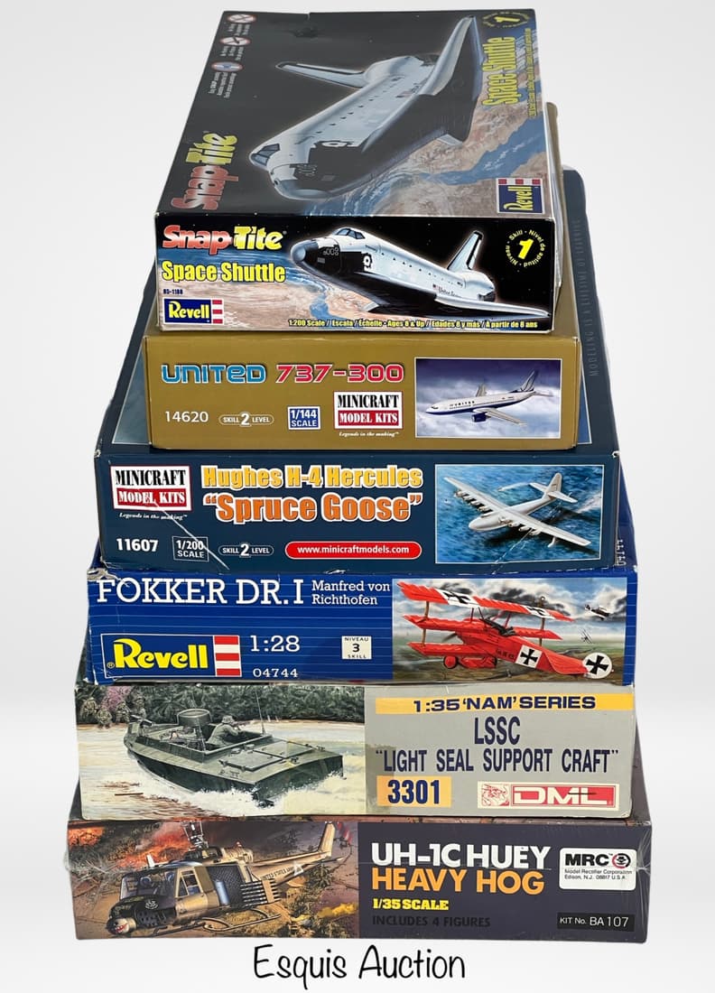Lot of Military & Aircraft Plastic Model Kits (1 of 4)
