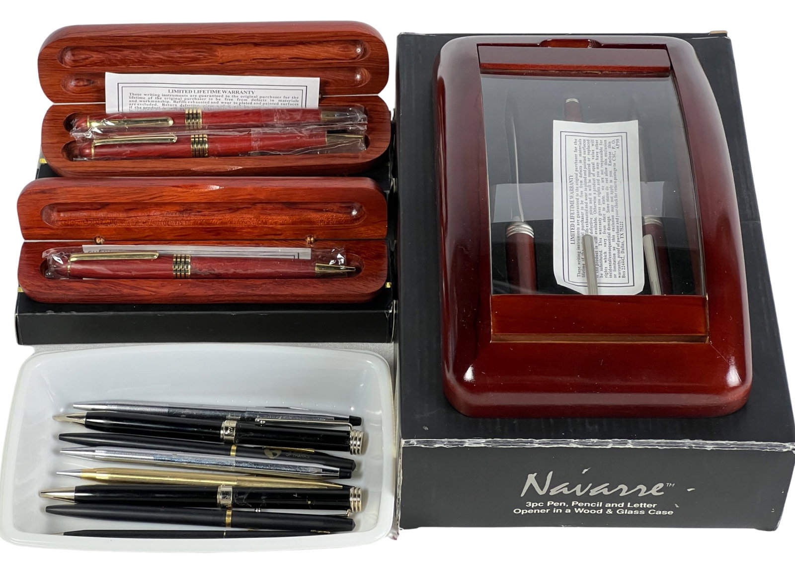 Lot of Pens including Alex Navarre and Pier Cardin: Lot of Pens including Alex Navarre and Pier Cardin