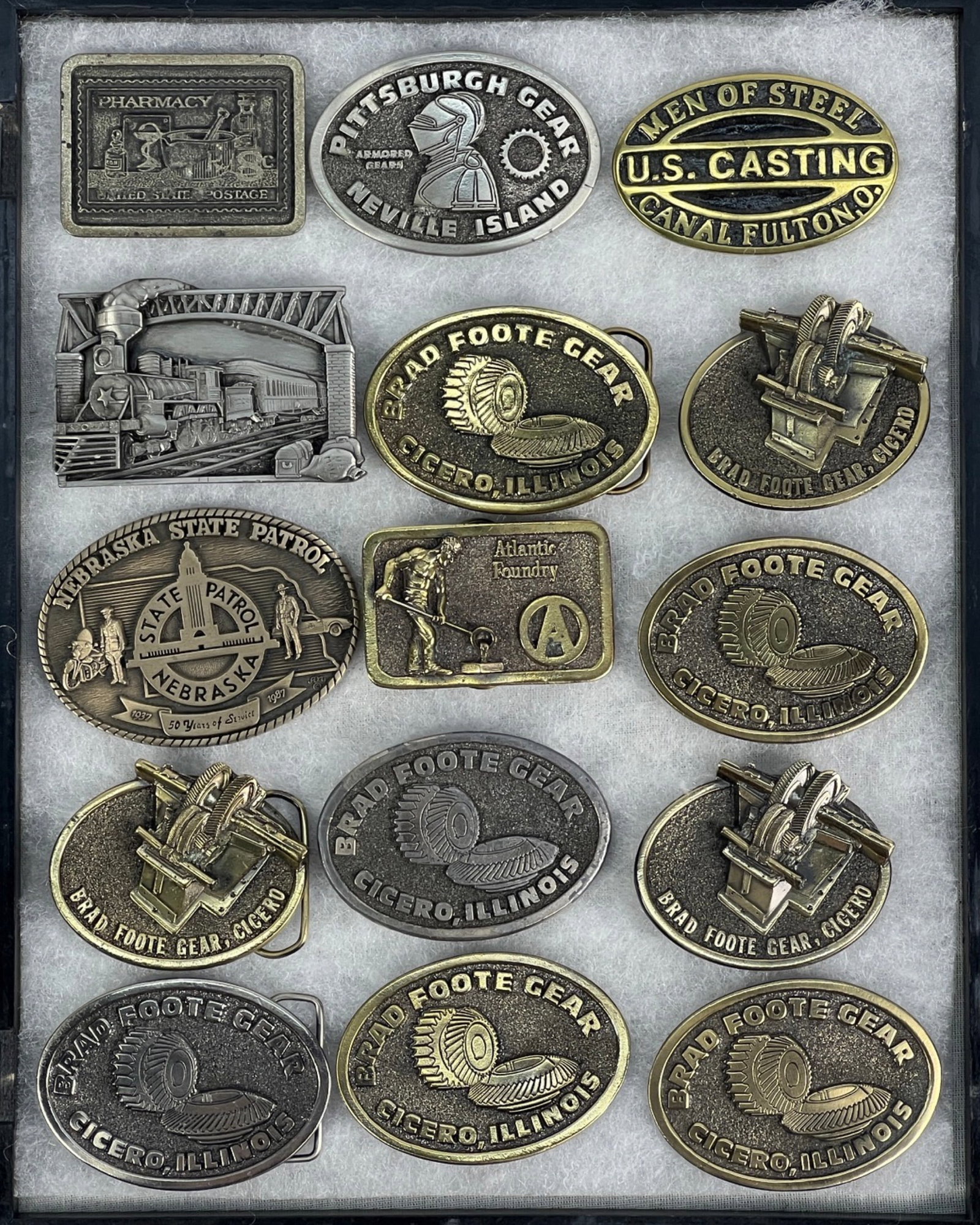 Group of Vintage Belt Buckles: Assortment of Vintage Belt Buckles
