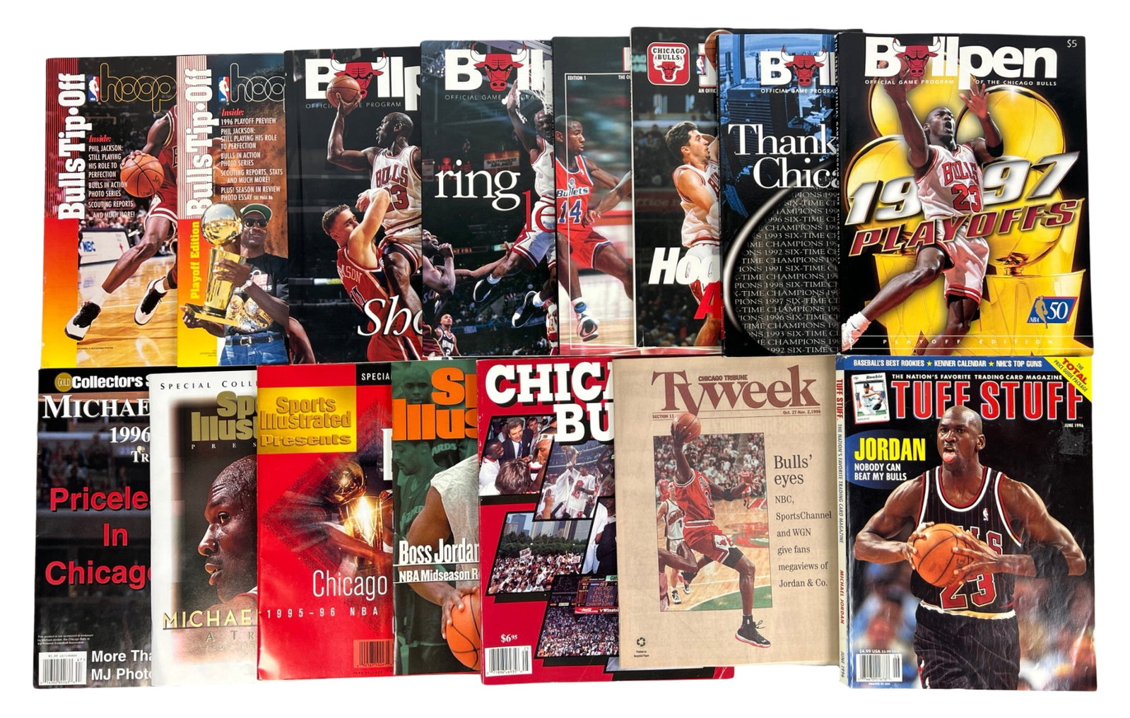 Chicago Bulls & Michael Jordan Collector Magazines: Chicago Bulls & Michael Jordan Collector Magazines including 1995 Hoops, 1997-1998 BullPen , 1996-1997 BullPen, 1998-1999 BullPen, 1999 Sports Illustrated, 1996 Collectors Series, 1992-1993 Bulls Team