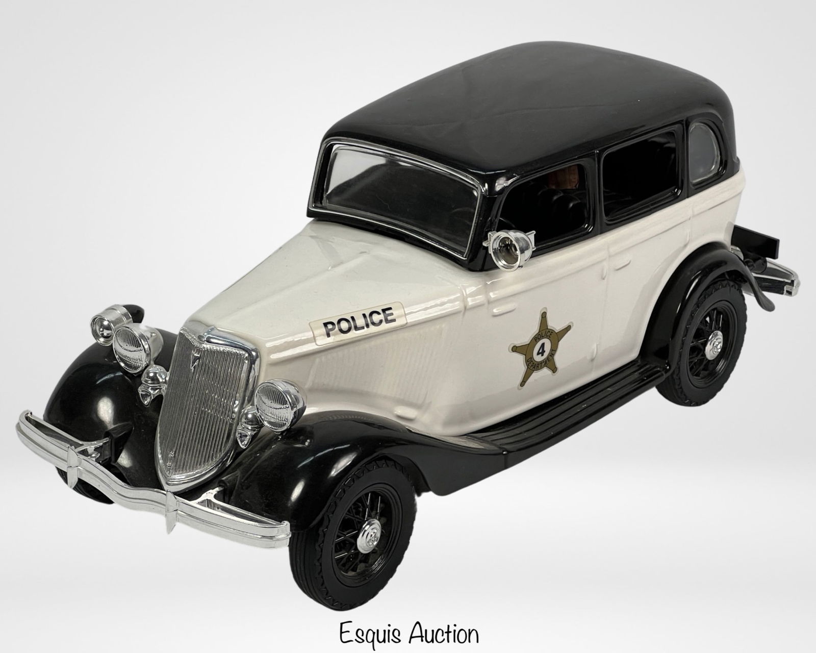 Jim Beam Whiskey Decanter- 1934 Police Patrol Car (1 of 4)