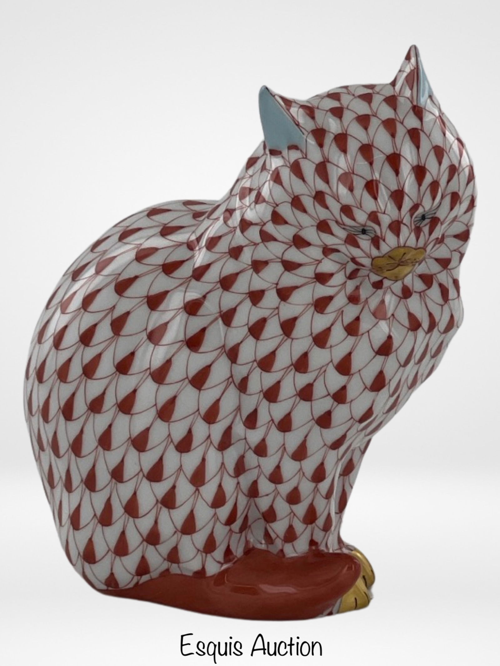 Herend Fishnet Sitting Cat Porcelain Figurine (1 of 7)