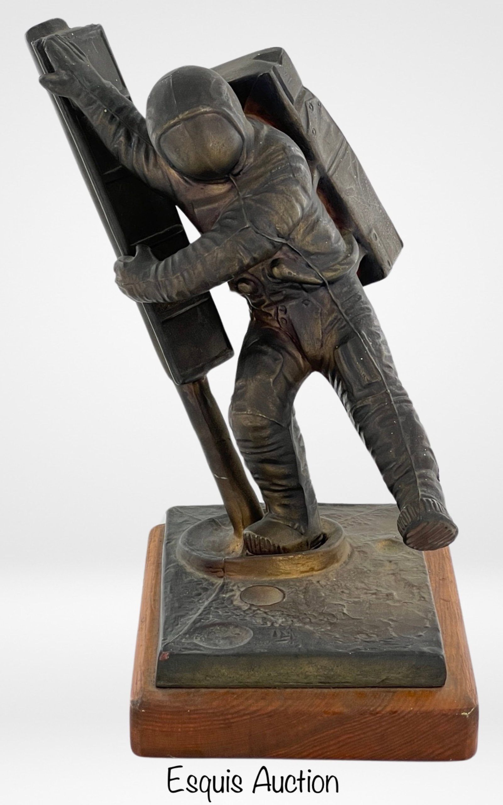 Rebechini Neil Armstrong Astronaut Bronze Sculptur (1 of 6)