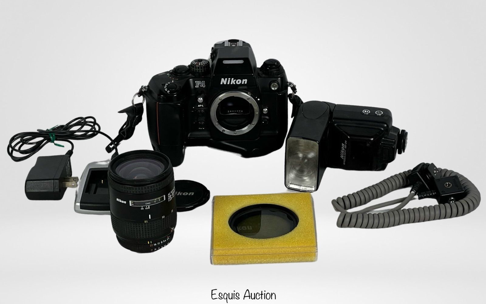 Nikon F4 35mm Film Camera Nikkor 28-85mm (1 of 4)