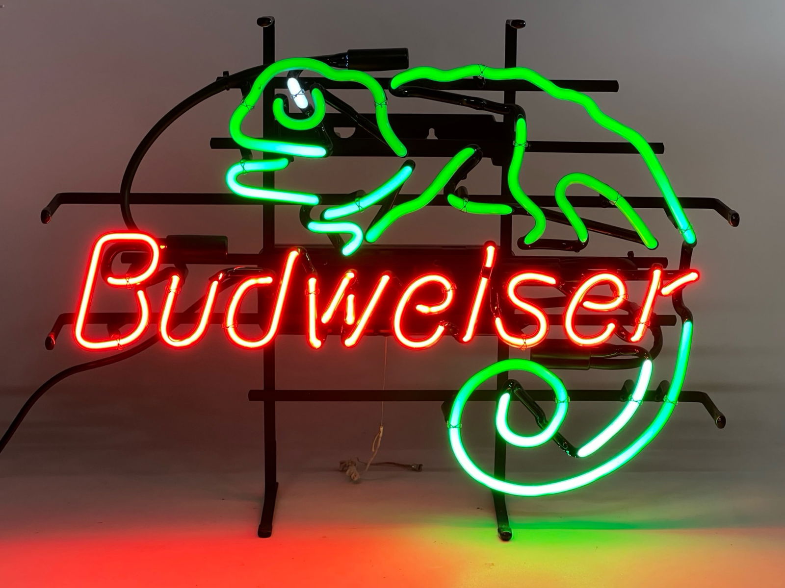 Budweiser Beer Louie Lizard Neon Light Up Sign (1 of 5)