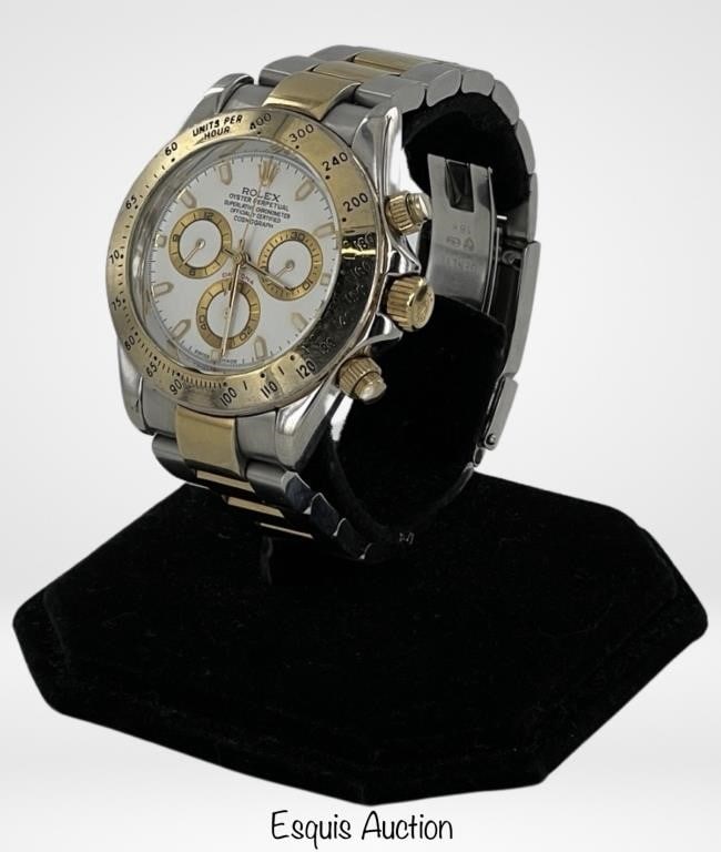 Gentlemen's Automatic Wrist Watch (1 of 5)