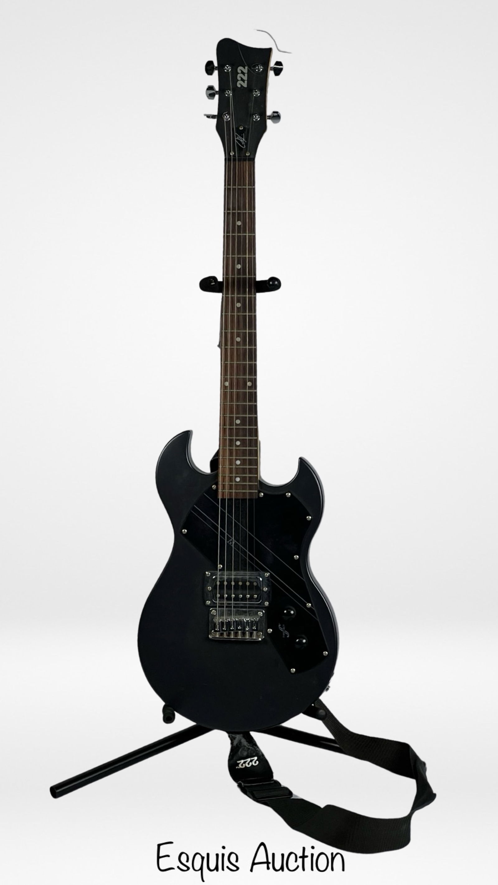 First act 222 top electric guitar black