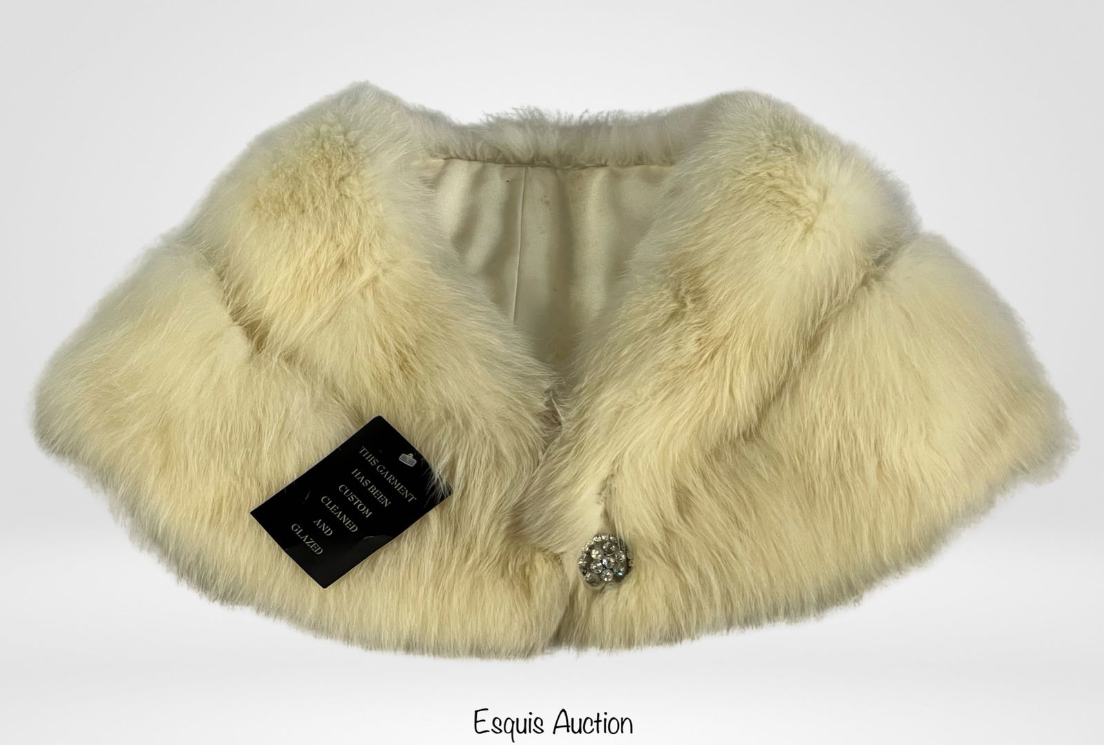 Vintage White Fox Fur Lady's Shoulder Wrap/ Shawl (1 of 4)