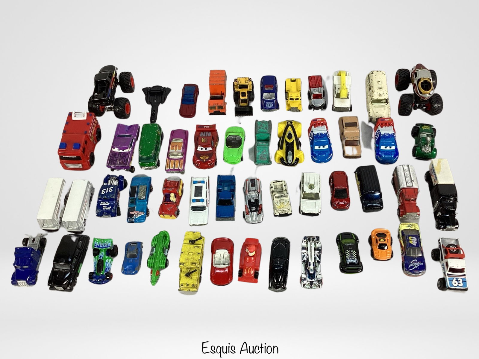 Lot of Vintage Die-Cast Cars- Hot Wheels, Matchbox (1 of 3)