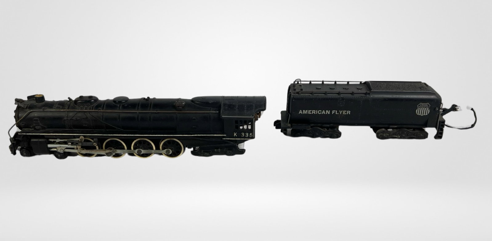 American Flyer K335 S Scale Steam Loco & Tender: Vintage 1950's American Flyer K335 S Scale Steam Locomotive & Tender.