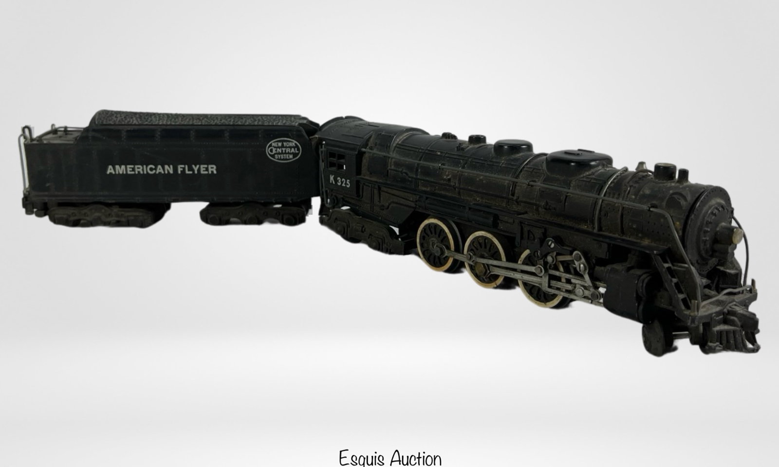 Vintage American Flyer K325 Steam Loco & Tender: Vintage American Flyer K325 Steam Locomotive & Tender. S Scale.