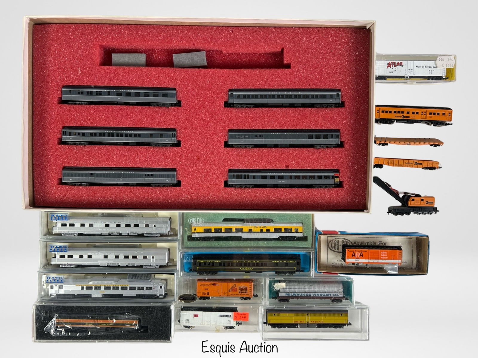 N Scale RR Train Cars-Kato, Con-Cor, Atlas (1 of 5)
