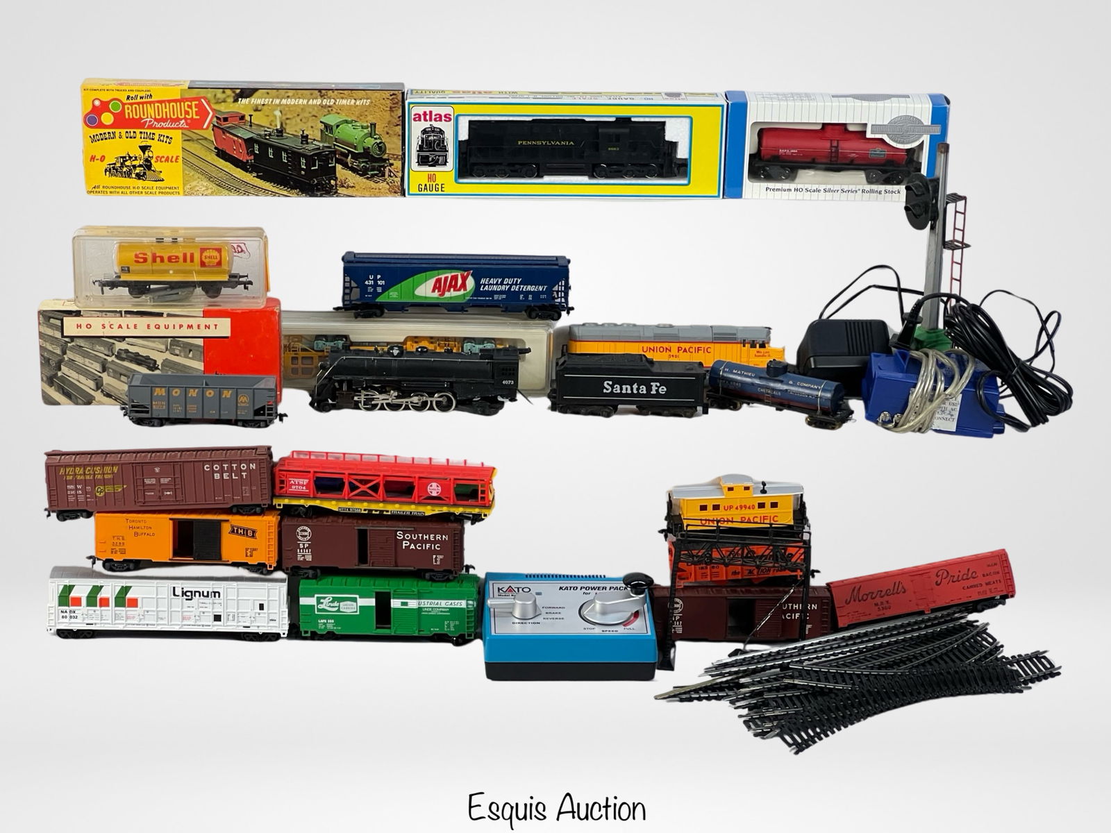 Group of HO Scale Train Engines & Cars with Access (1 of 6)