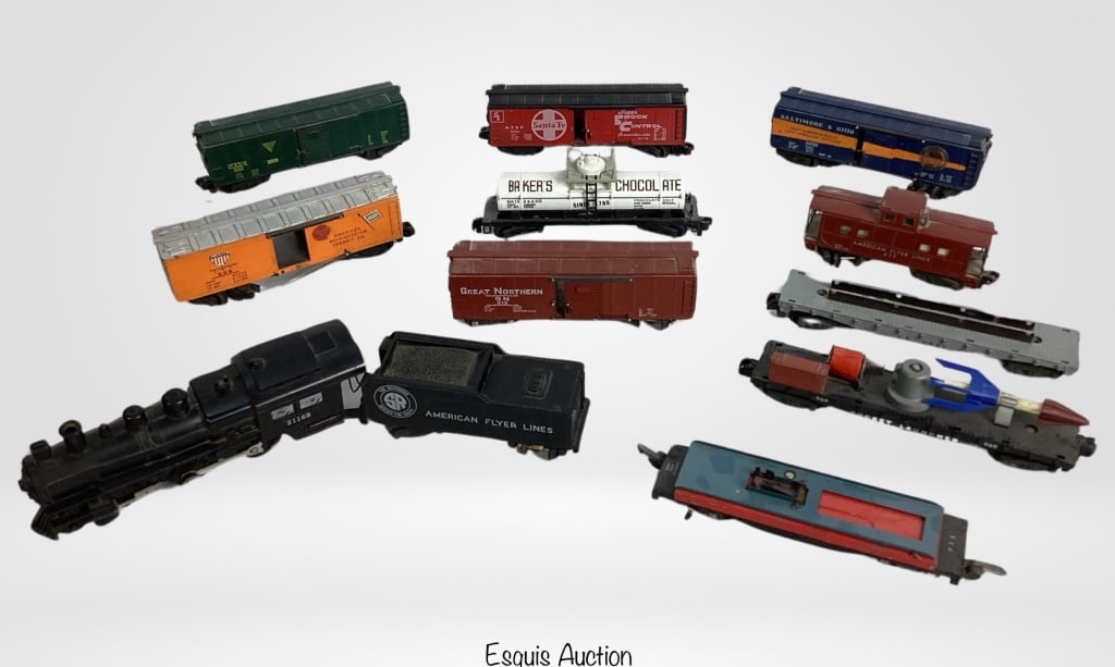 Vintage American Flyer Train Engine & Cars S Gauge (1 of 4)