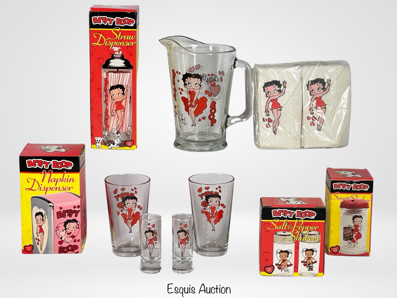 Betty Boop Restaurant-Style Retro Tableware Set: Step into the whimsical world of Betty Boop with this charming restaurant-style retro tableware set. Each piece is a nostalgic nod to the iconic character's timeless charm, bringing a touch of retro f