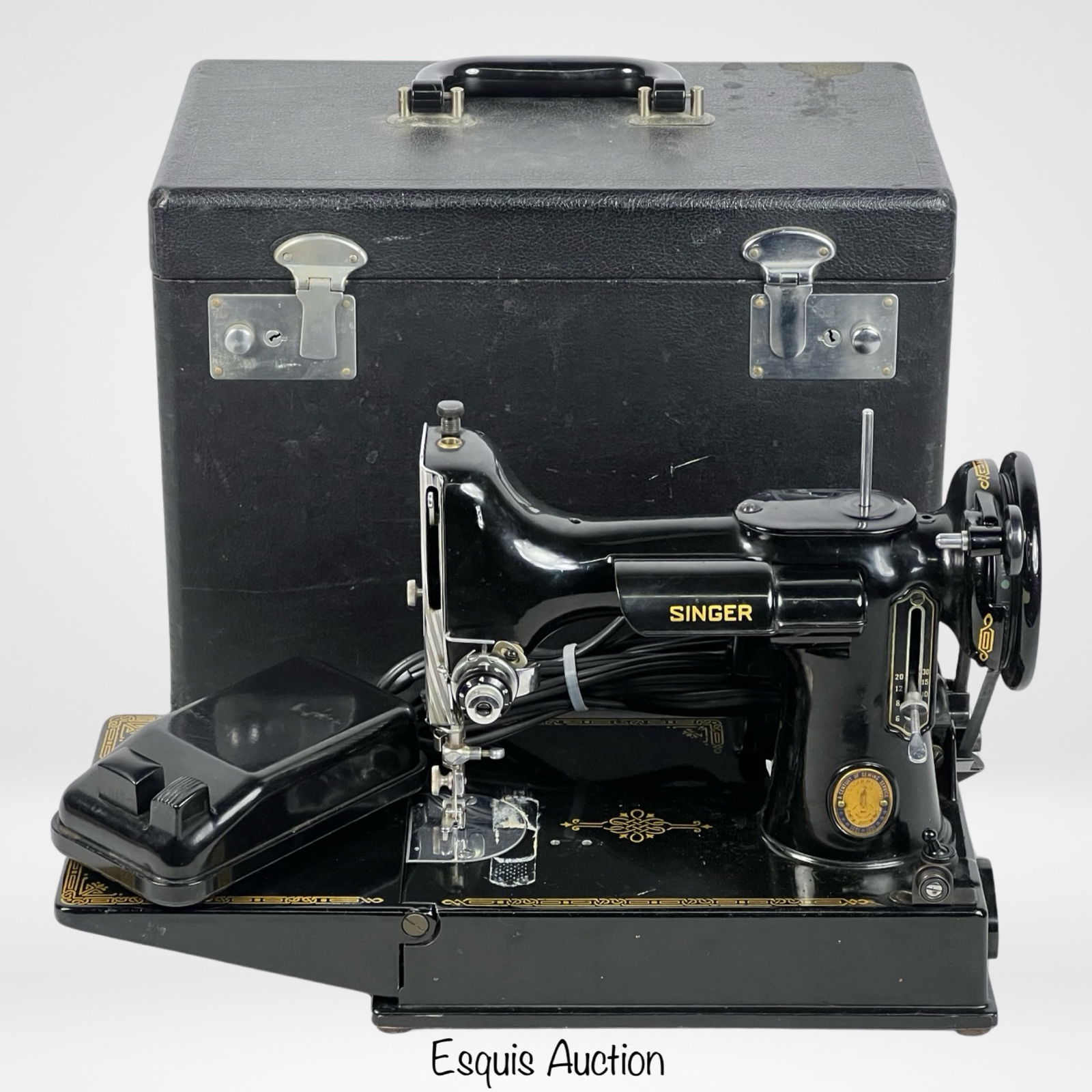 Singer Featherweight 221 Sewing Machine Centennial (1 of 12)