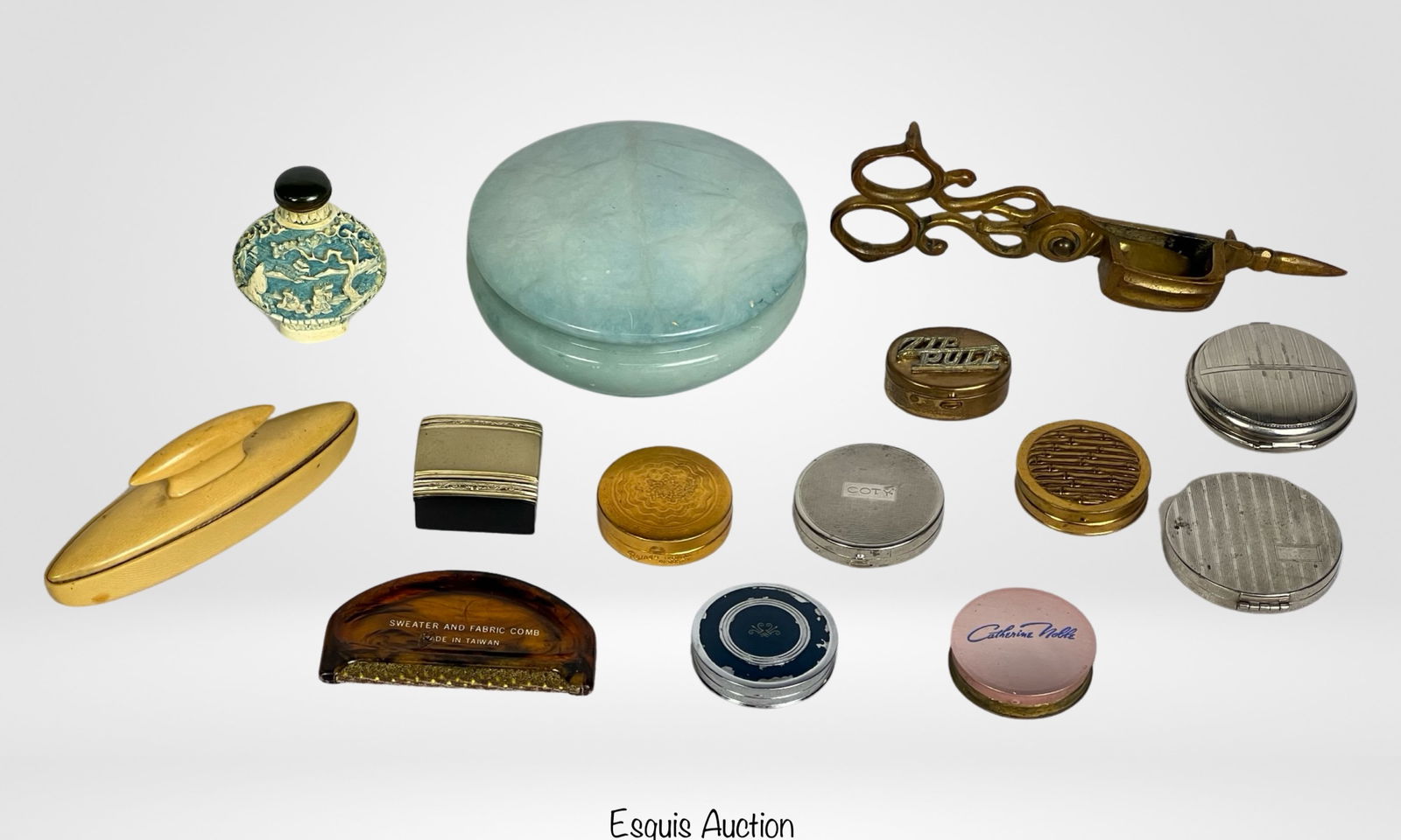 Vintage Lady's Compacts, Snuff Bottle, Pill Boxes (1 of 4)