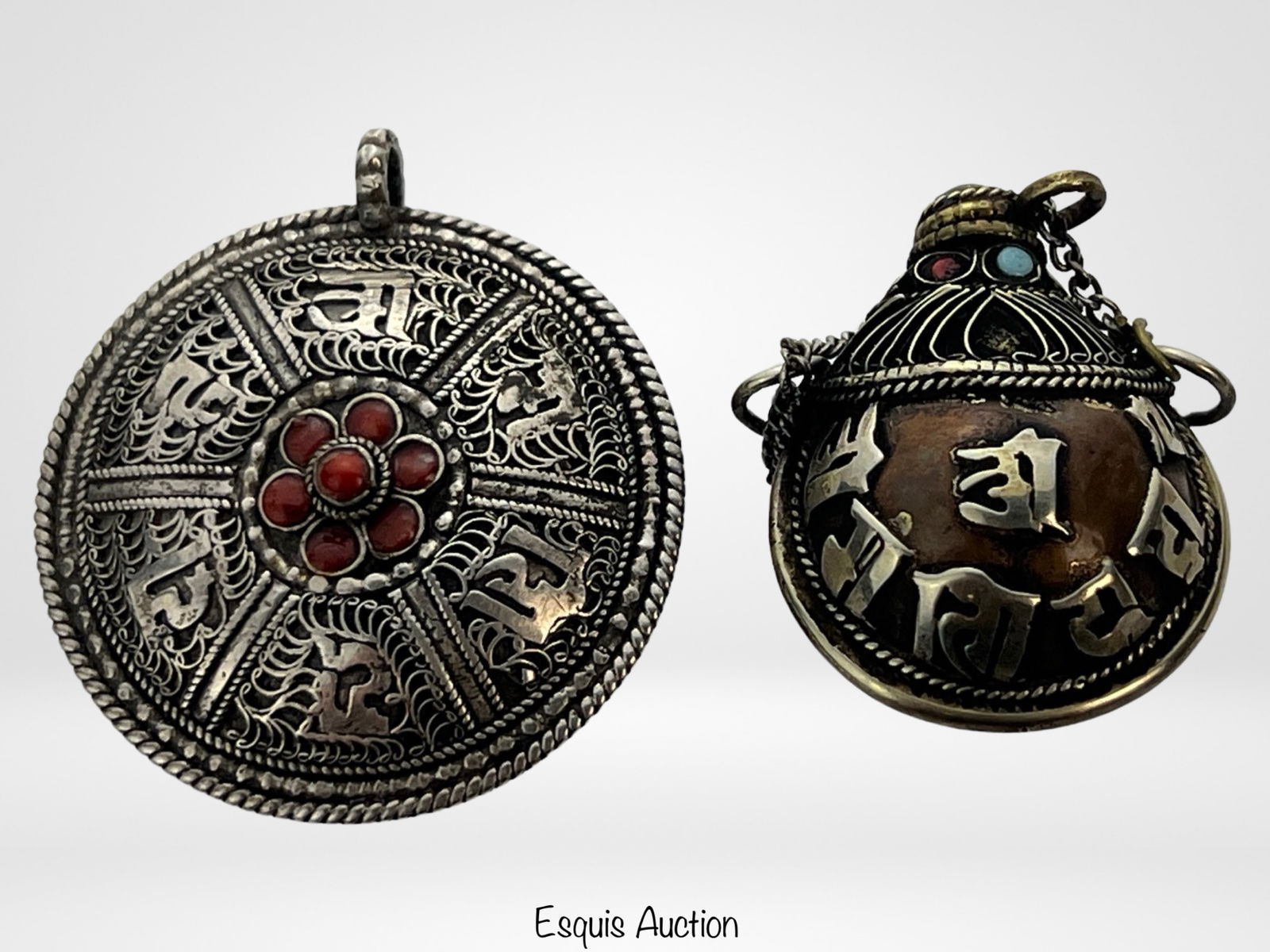 Oriental Sterling  Pendant & Tibetan Snuff Bottle (1 of 3)