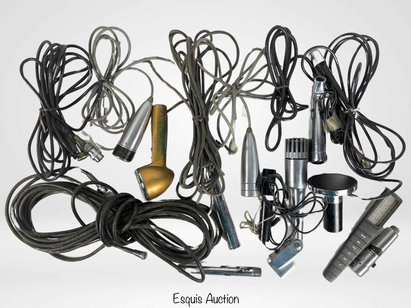 Group of Vintage Mics/ Microphones: Group of Vintage Mics/ Microphones. Untested.