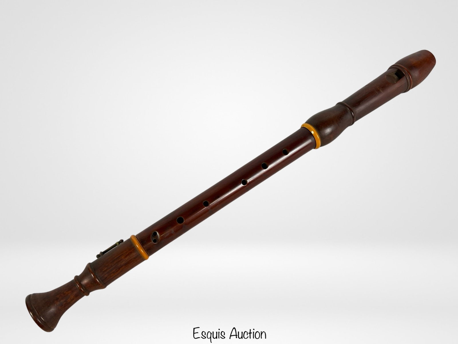Vintage Schreiber Flute Recorder - German Craftsm: Indulge in the art of music with the Vintage Schreiber Flute Recorder, a piece of German craftsmanship that stands the test of time. Meticulously made in Germany, this vintage flute recorder from Schr