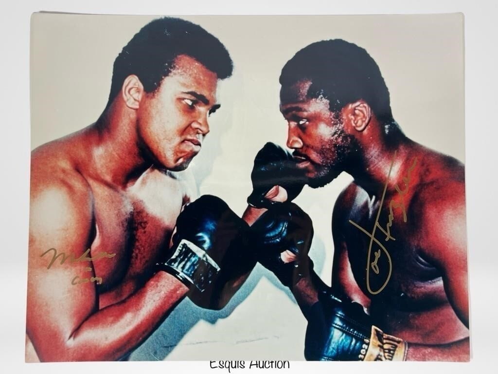 Muhammad Ali & Joe Frazier Signed 16x20 Photo (1 of 4)