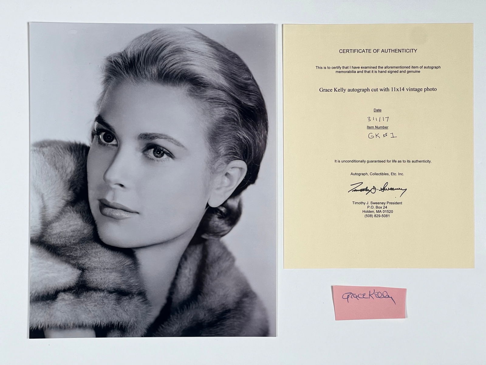 Grace Kelly Autograph/ Signature w/ 11"x14" Photo (1 of 3)