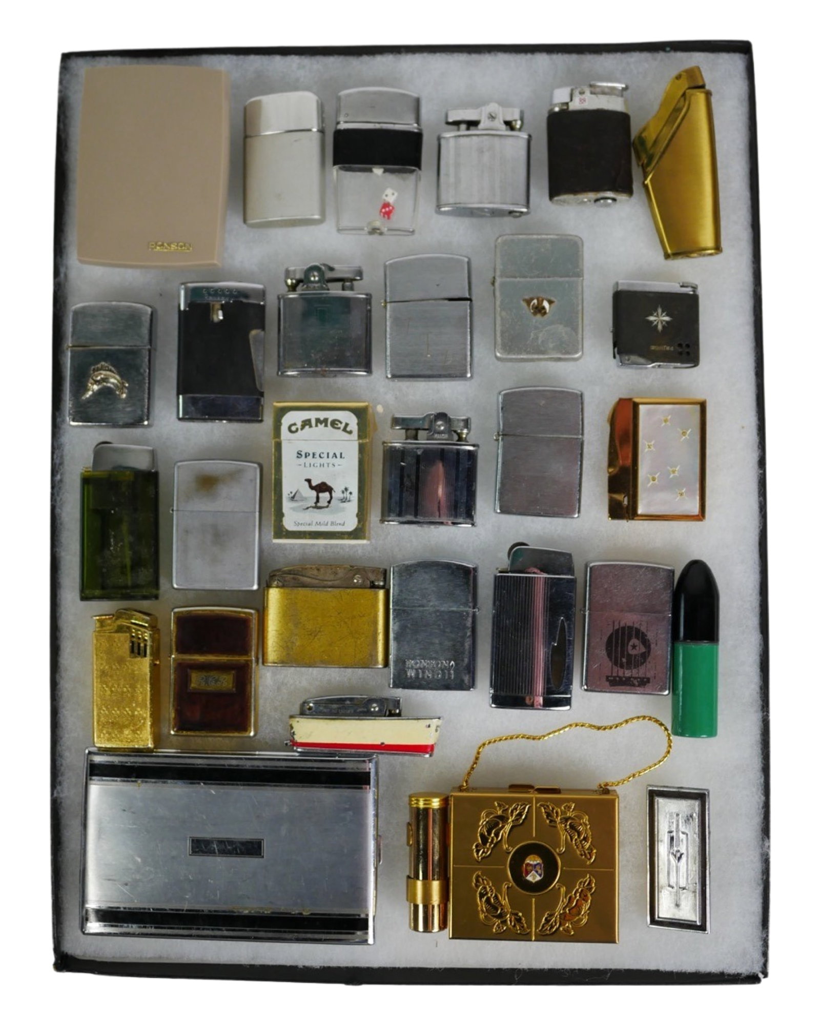 Group of Vintage Cigarette Lighters- Zippo, Ronson: Group of Vintage Cigarette Lighters including Zippo and Ronson. Unsearched, some might be as found.