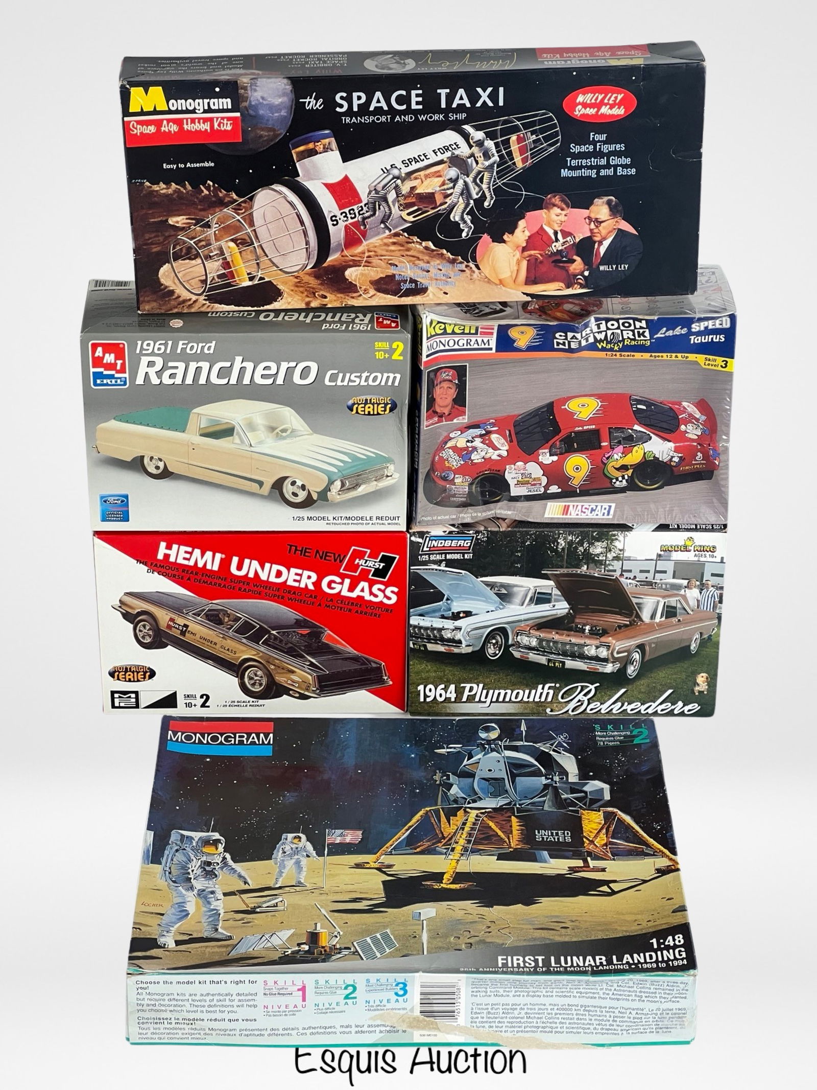 Space & Racing Cars Plastic Model Kits (1 of 4)