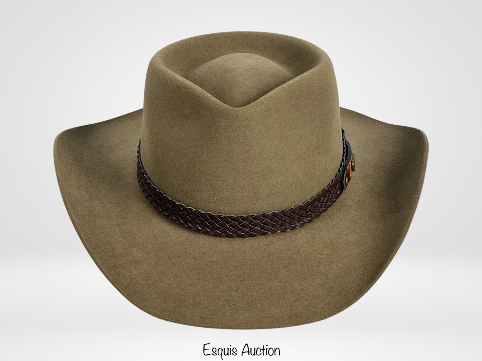 Akubra Australia Pure Fur Felt Men's Cattlemen Hat: Akubra Australia Pure Fur Felt Men's Cattlemen's Hat. Size- 55. Very Good Condition.