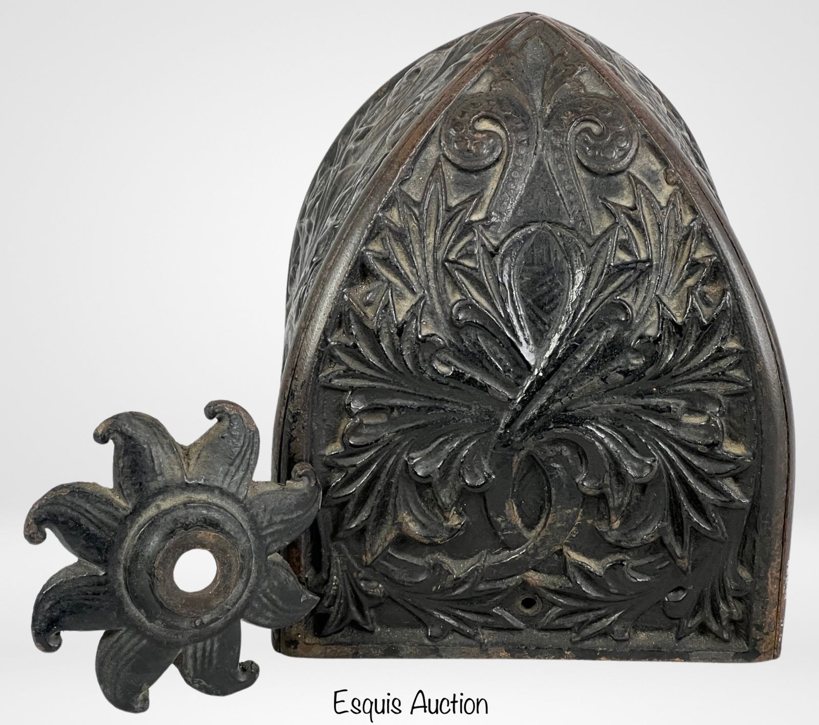 19th C. Cast Iron Staircase Nevel Post Cap (1 of 3)