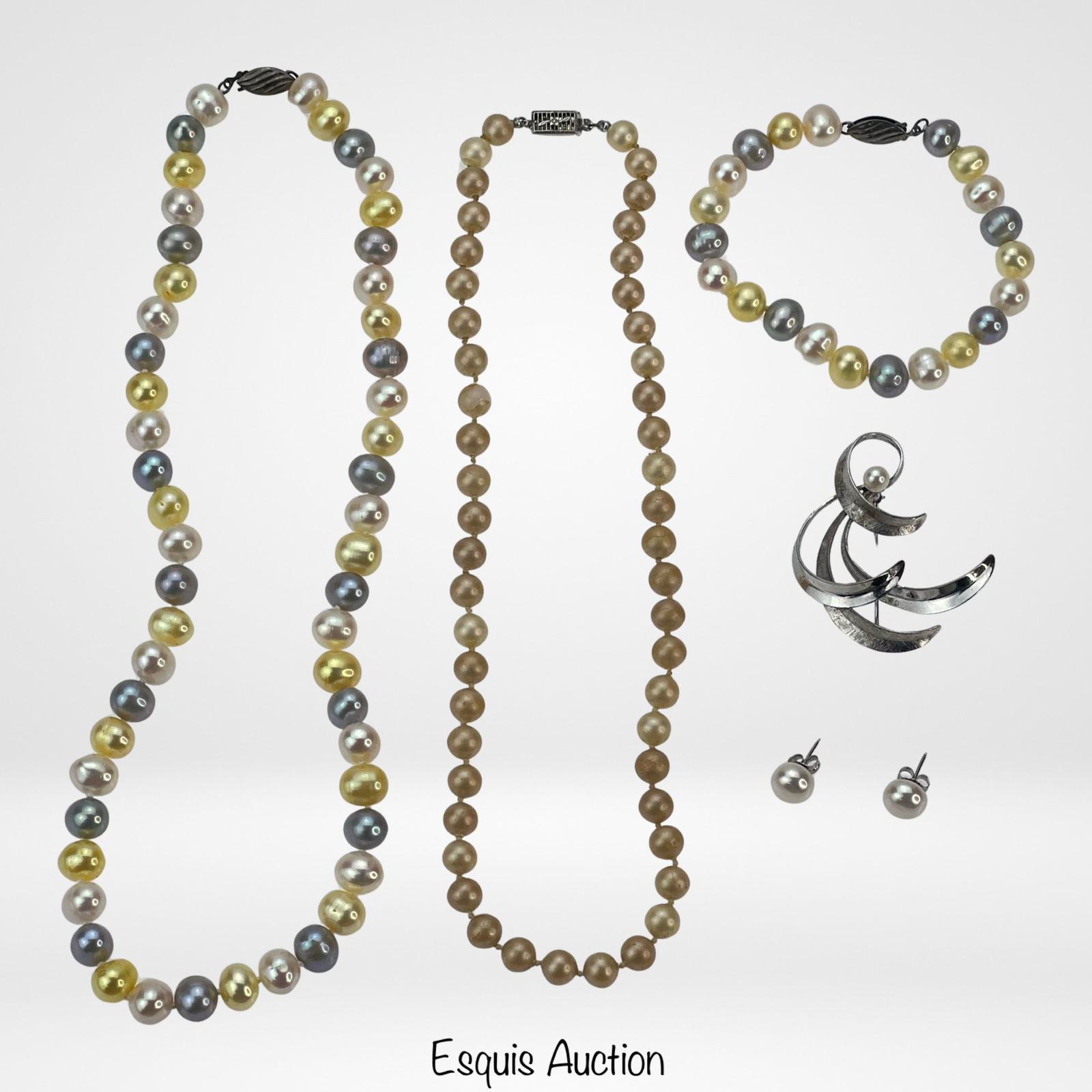 Sterling Silver & Pearls Necklaces, Van Dell Brooc (1 of 3)