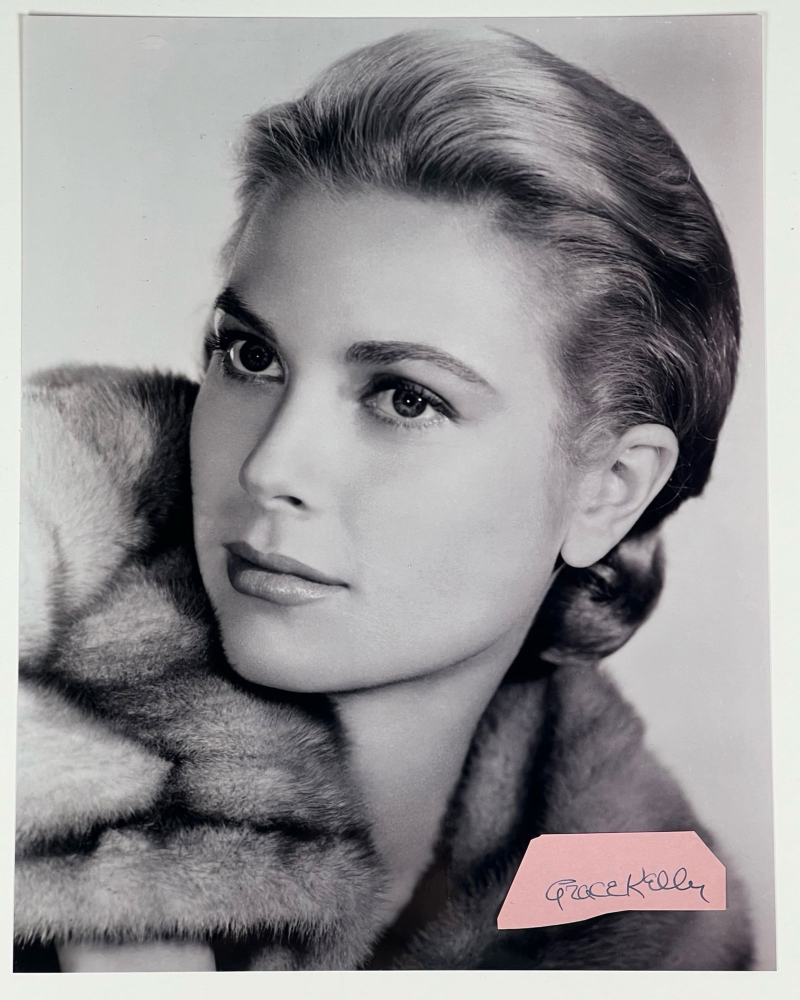 Grace Kelly Autograph/ Signature w/ 11"x14" Photo (1 of 3)