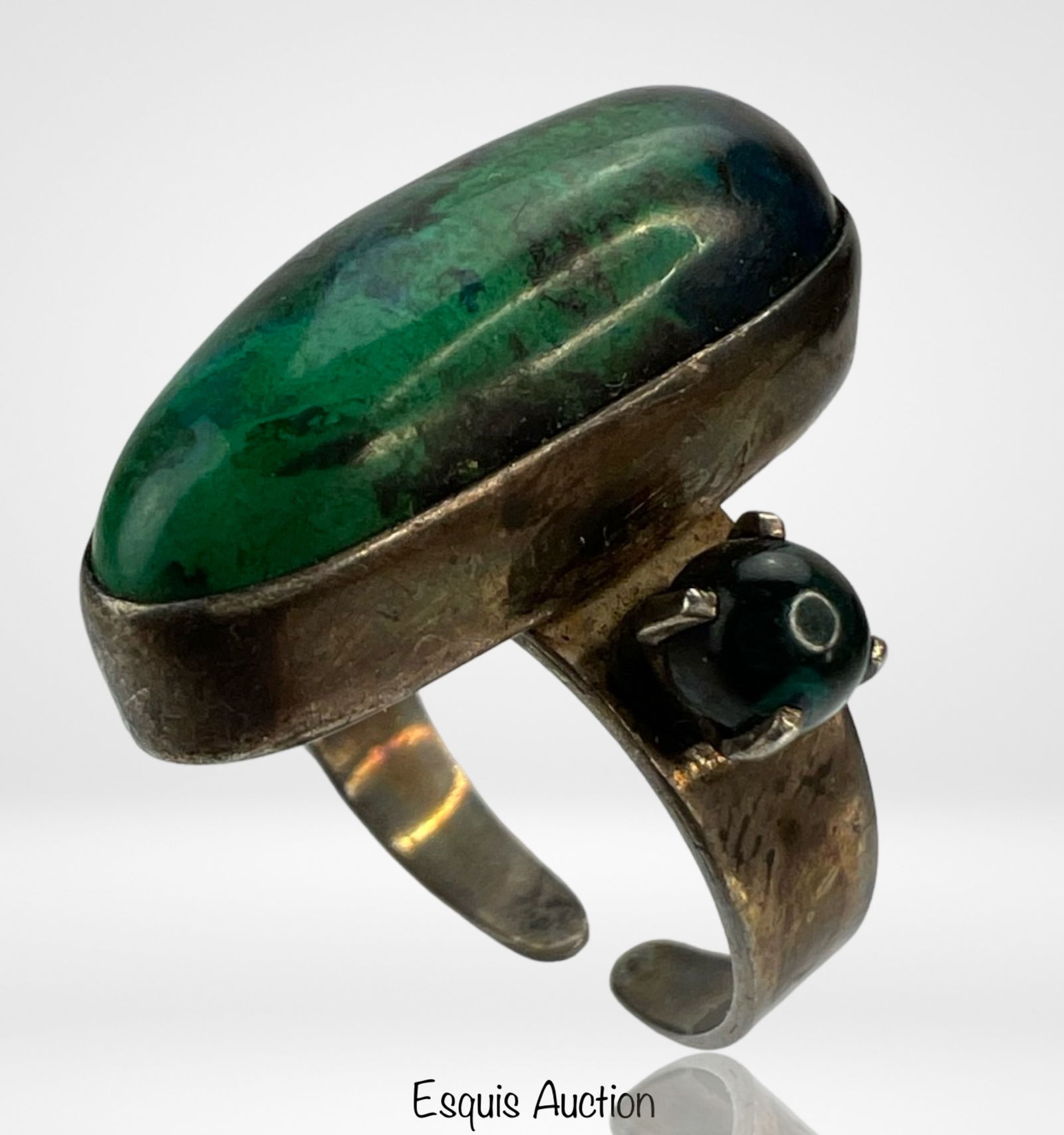 Vintage Ladys Sterling Silver Green Turquoise Ring (1 of 5)