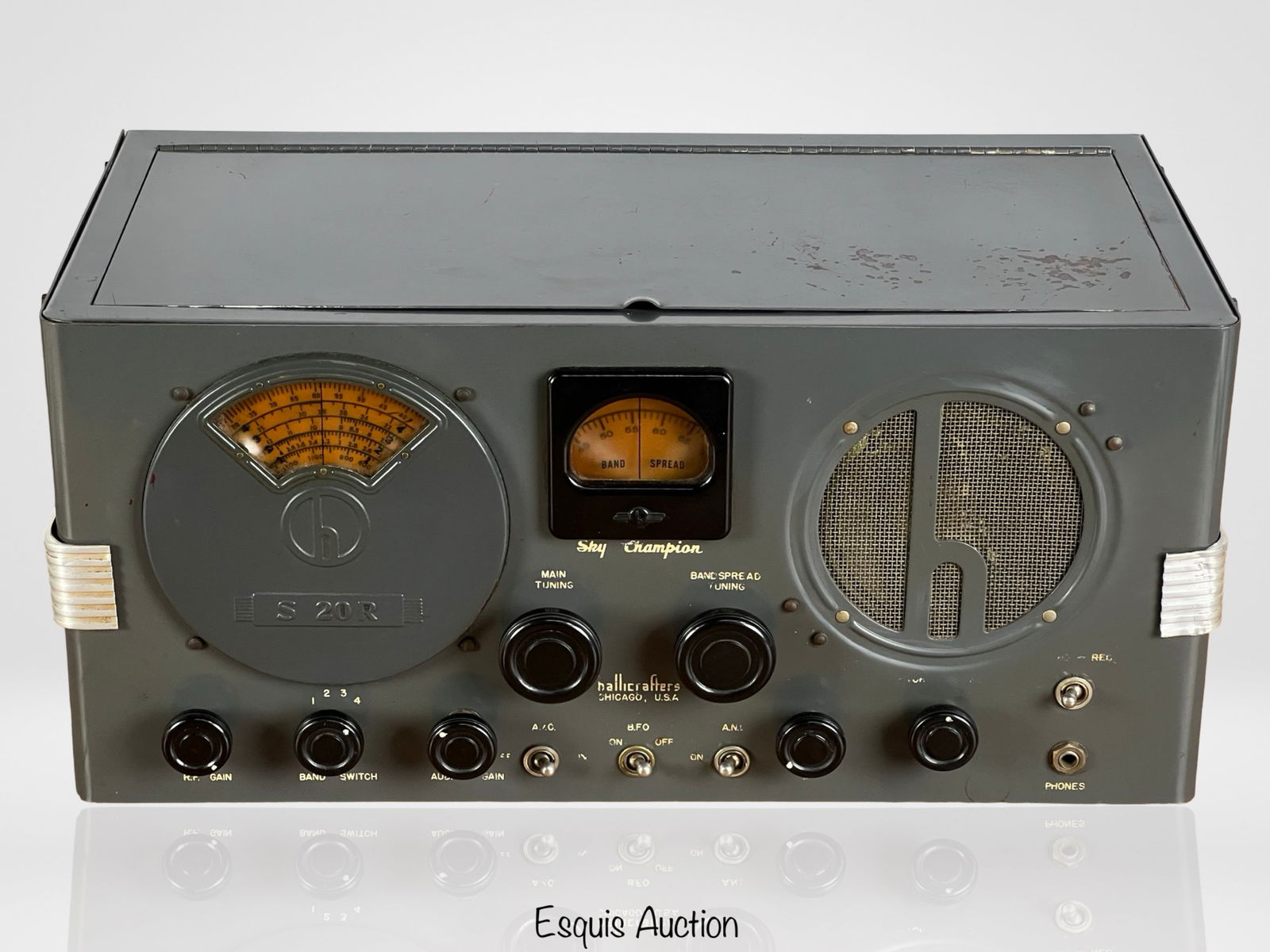 Hallicrafters Sky Champion S-20R Radio Receiver (1 of 5)