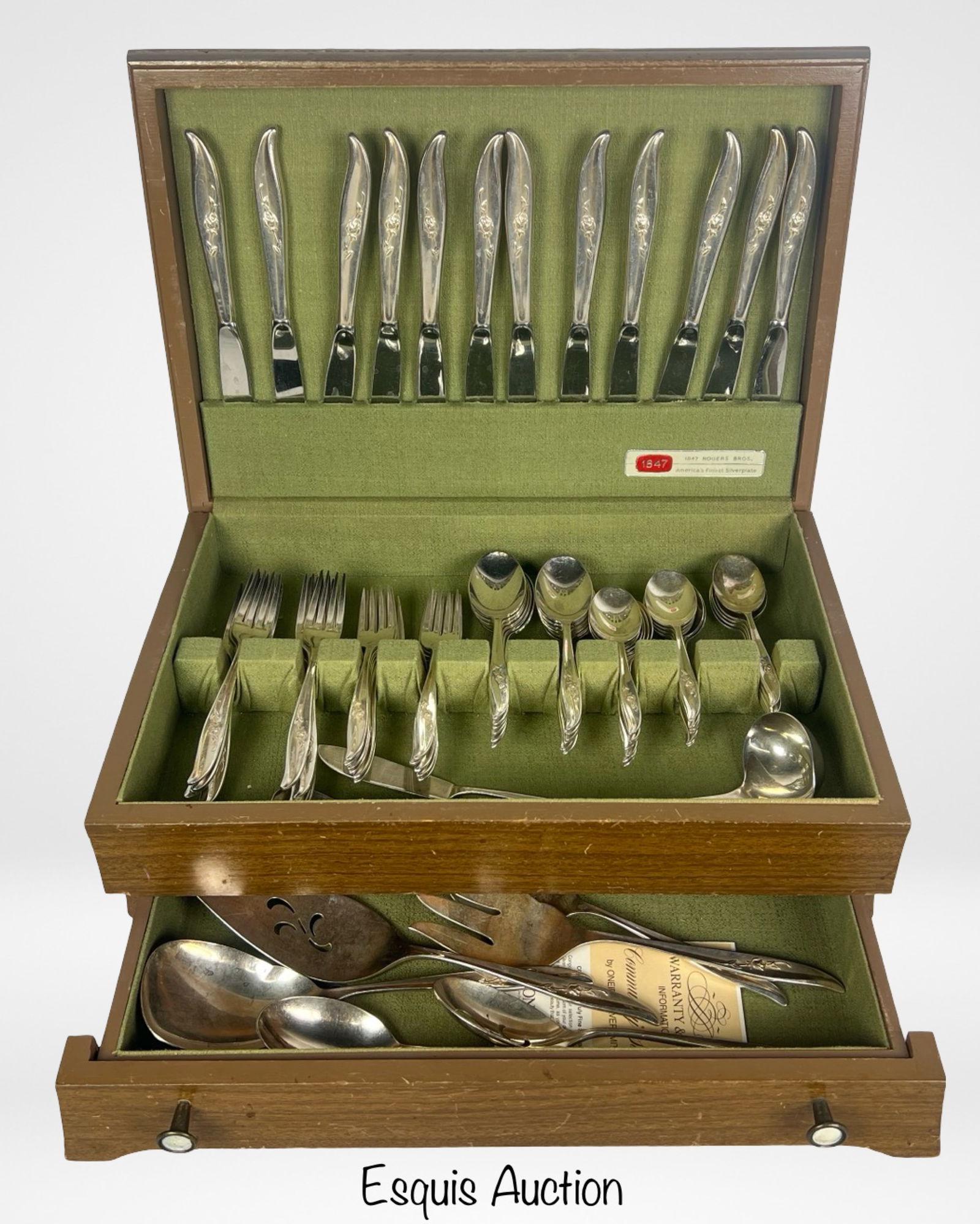 1847 Rogers Bros Magic Rose Silverware Flatware Se (1 of 4)