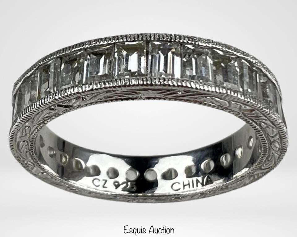Tacori Lady's Sterling Silver Band Ring: Elevate your style with the exquisite craftsmanship of this Tacori Lady's Sterling Silver Band Ring. Designed with meticulous attention to detail, this ring exudes sophistication and elegance. Crafted