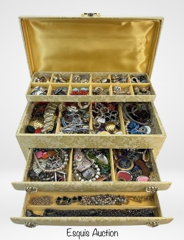 Large Vintage Jewelry Box full of Treasures (1 of 6)