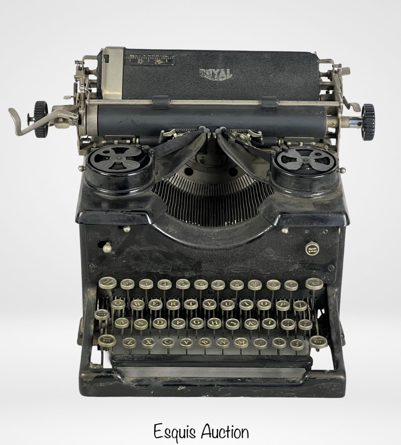 Antique Royal Model 10 Typewriter (1 of 4)