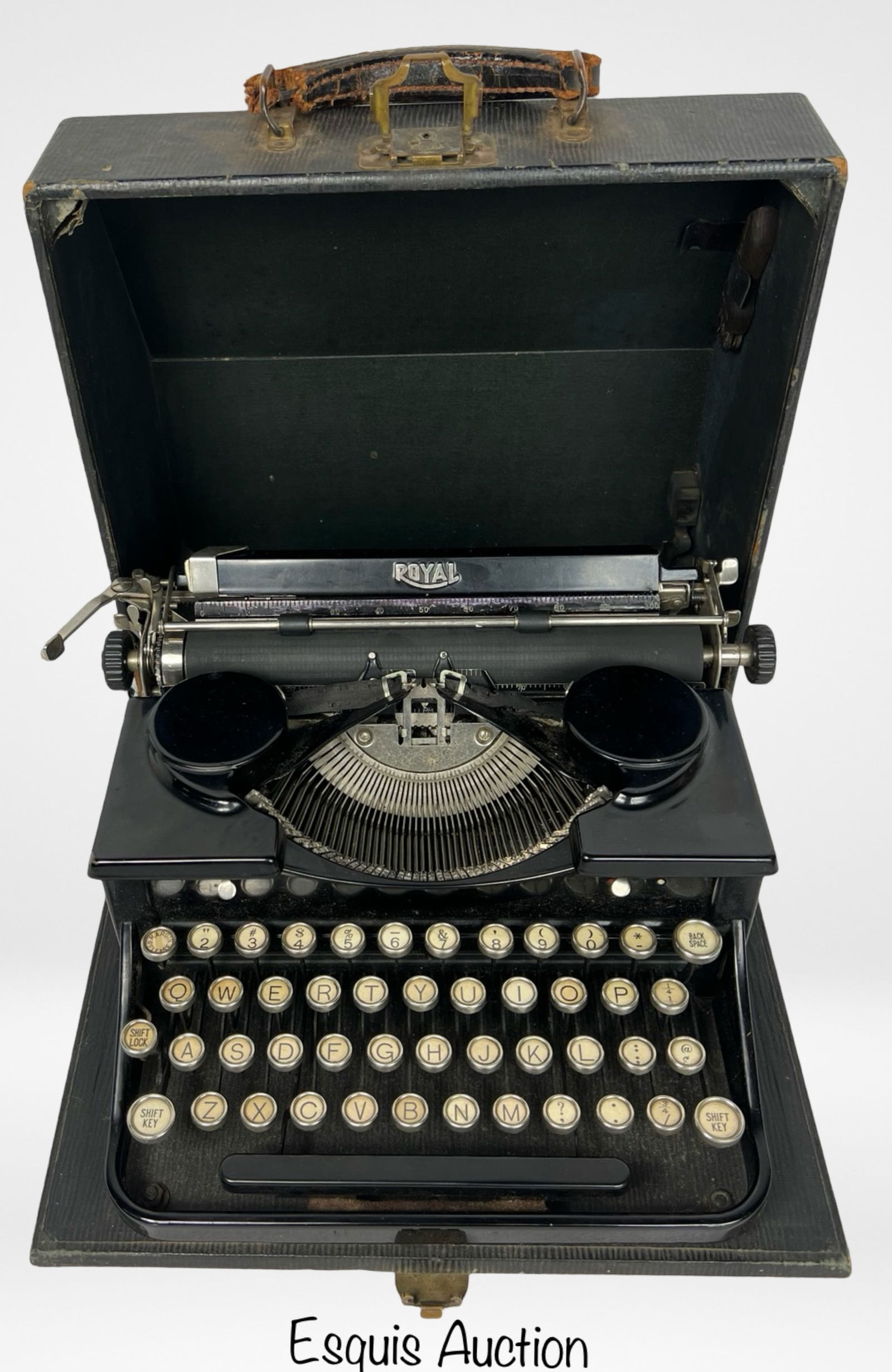 Antique Royal Portable Typewriter (1 of 5)
