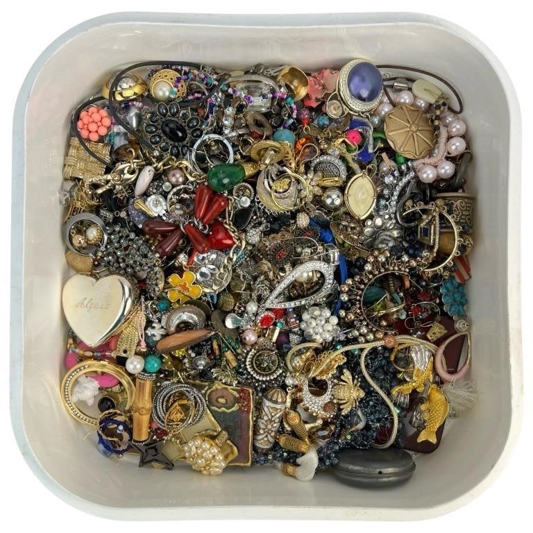 Lot of Unsearched Costume & Craft Jewelry (1 of 3)