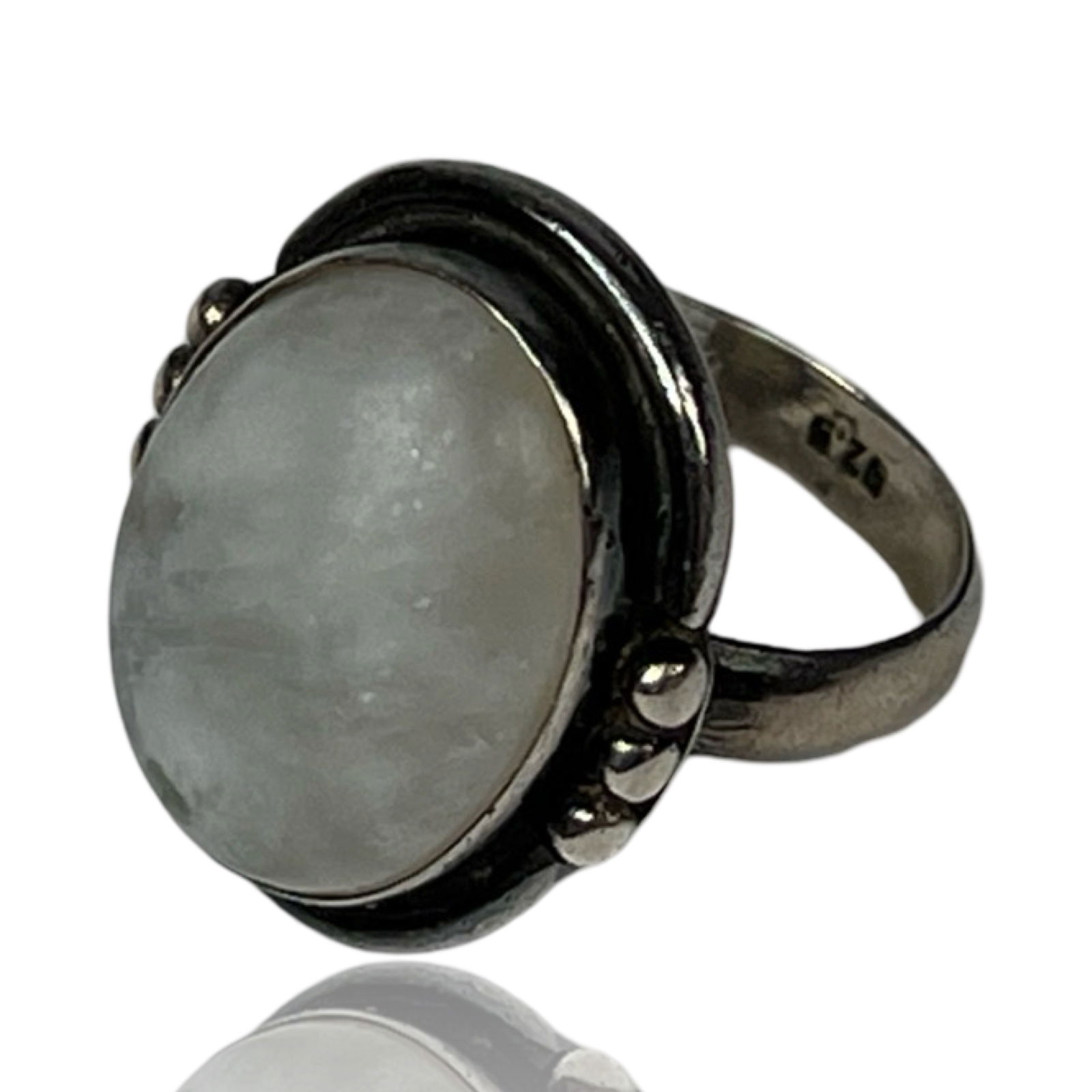 Vintage Lady's Sterling Silver & Moonstone Ring (1 of 4)