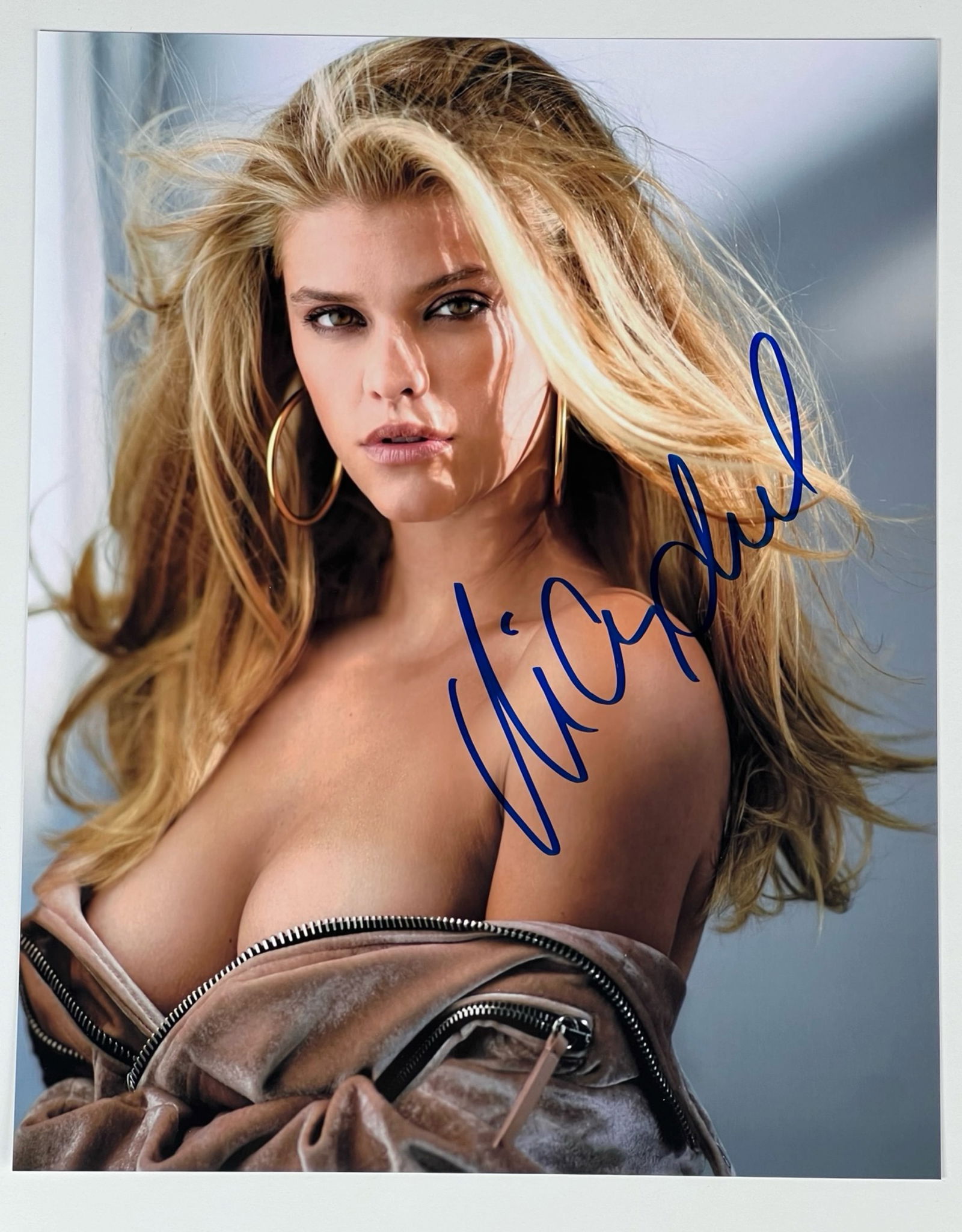 Nina Agdal "Si Swimsuit" Supermodel Signed Photo (1 of 3)