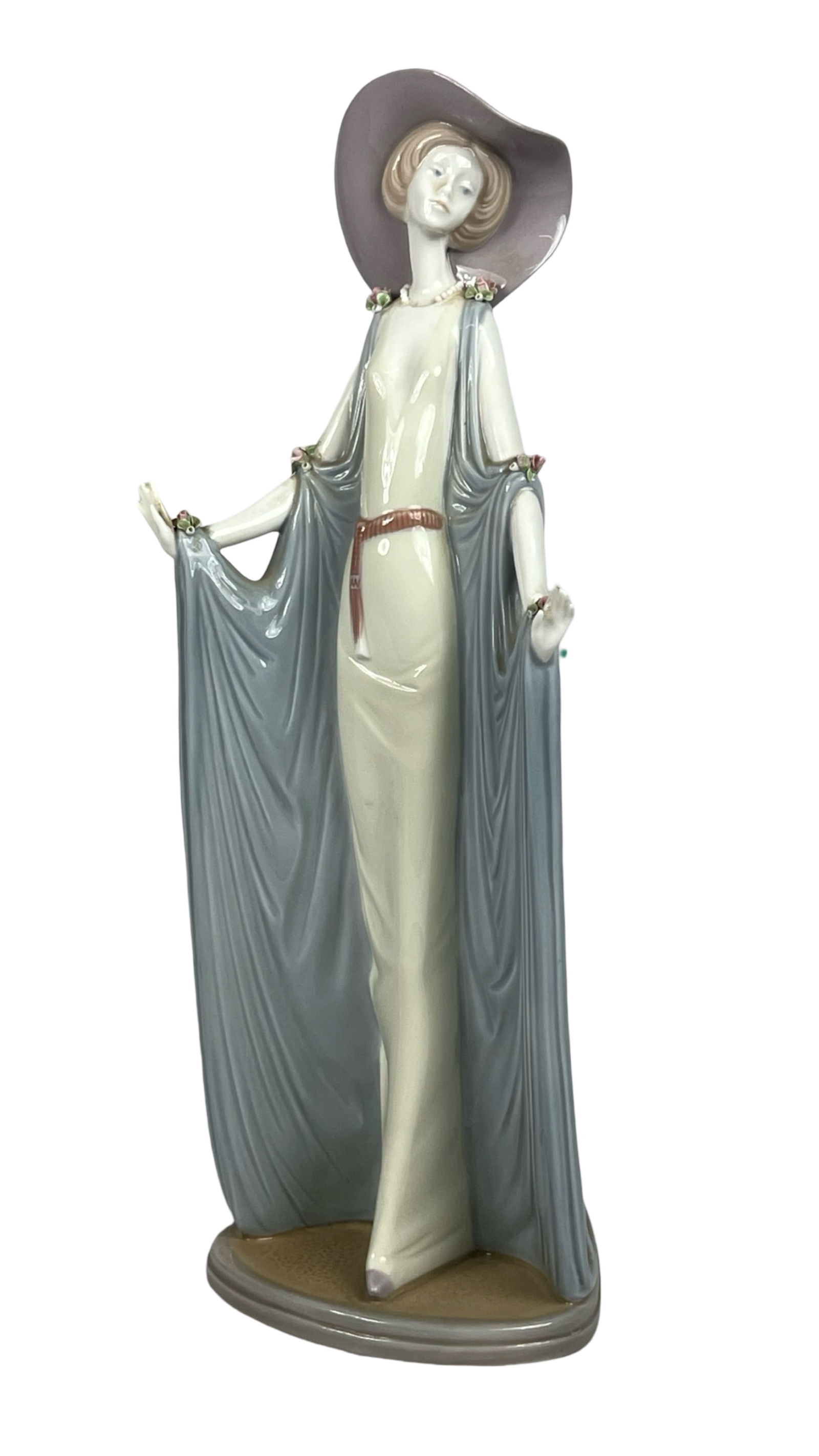 Lladro "Afternoon Tea" 1428 Porcelain Figurine (1 of 5)