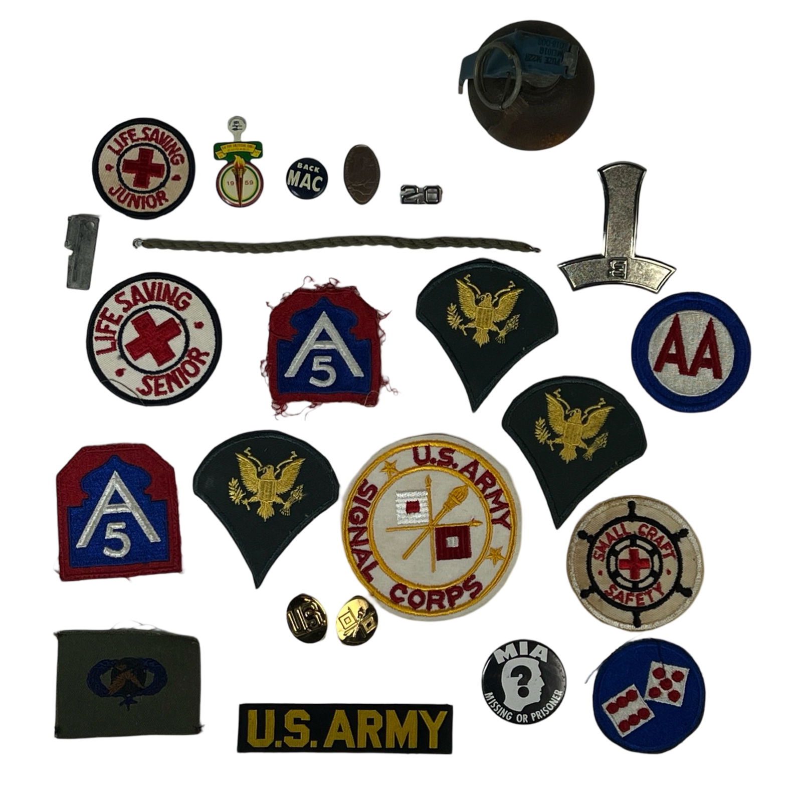 Vintage Military/ Army Insignia w/ Dummy Granade (1 of 4)