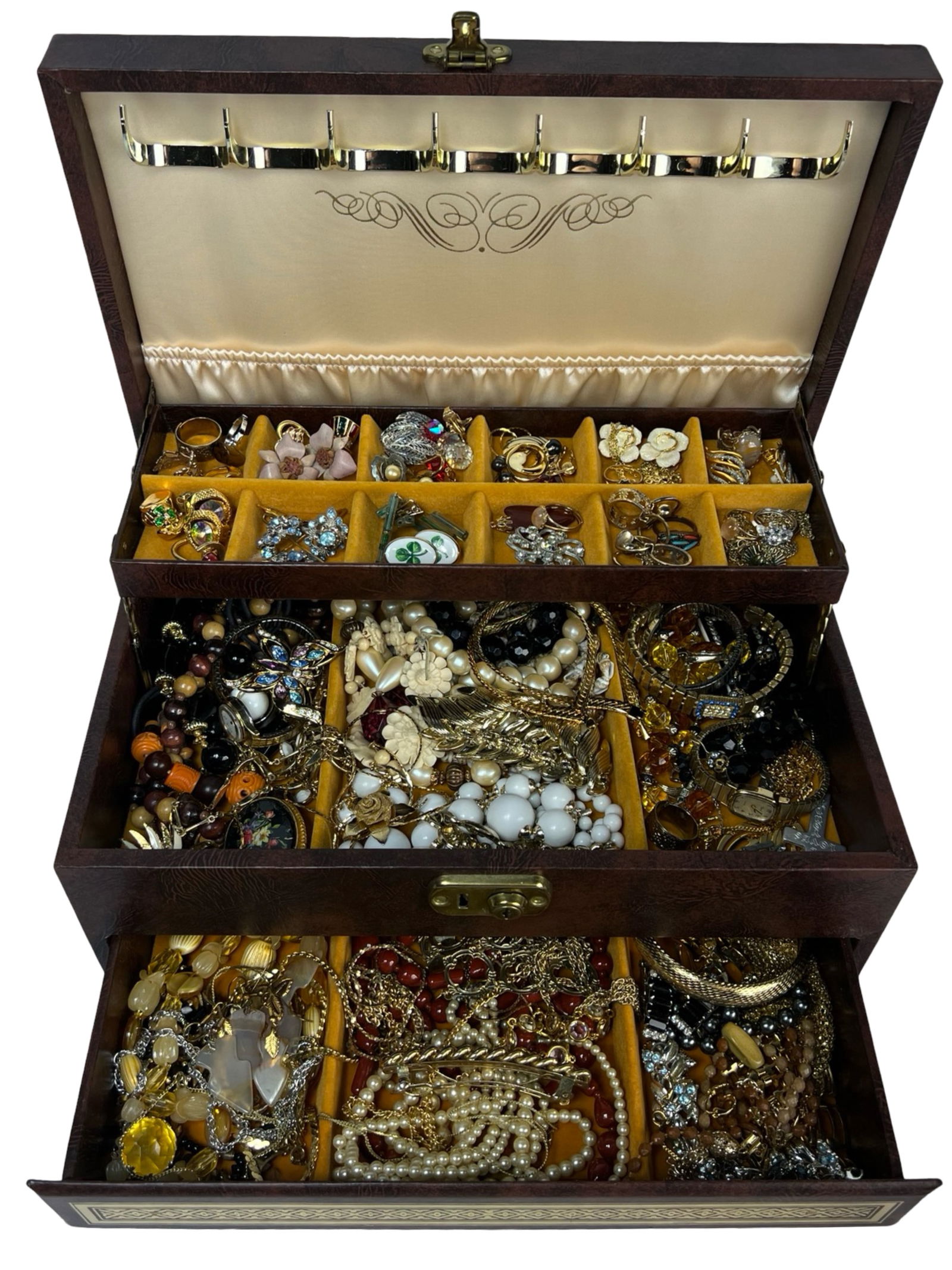 Vintage Jewelry Box full of Unsearched Treasures (1 of 4)