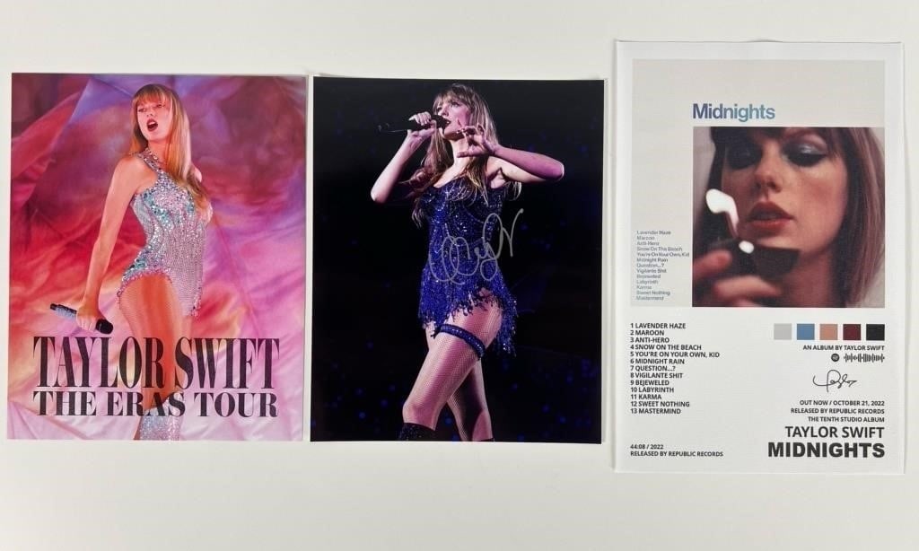 Taylor Swift Signed Photograph w/ Posters (1 of 4)